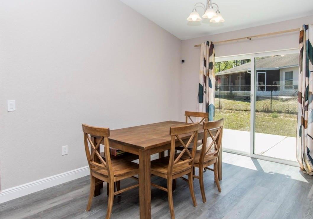 SILVER SPRINGS SHORES - Residential