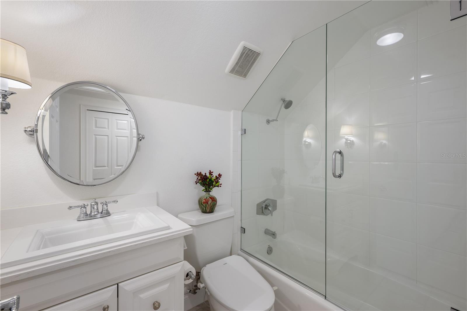 WATERS EDGE BOCA POINTE AT TURTLE CREEK - Residential