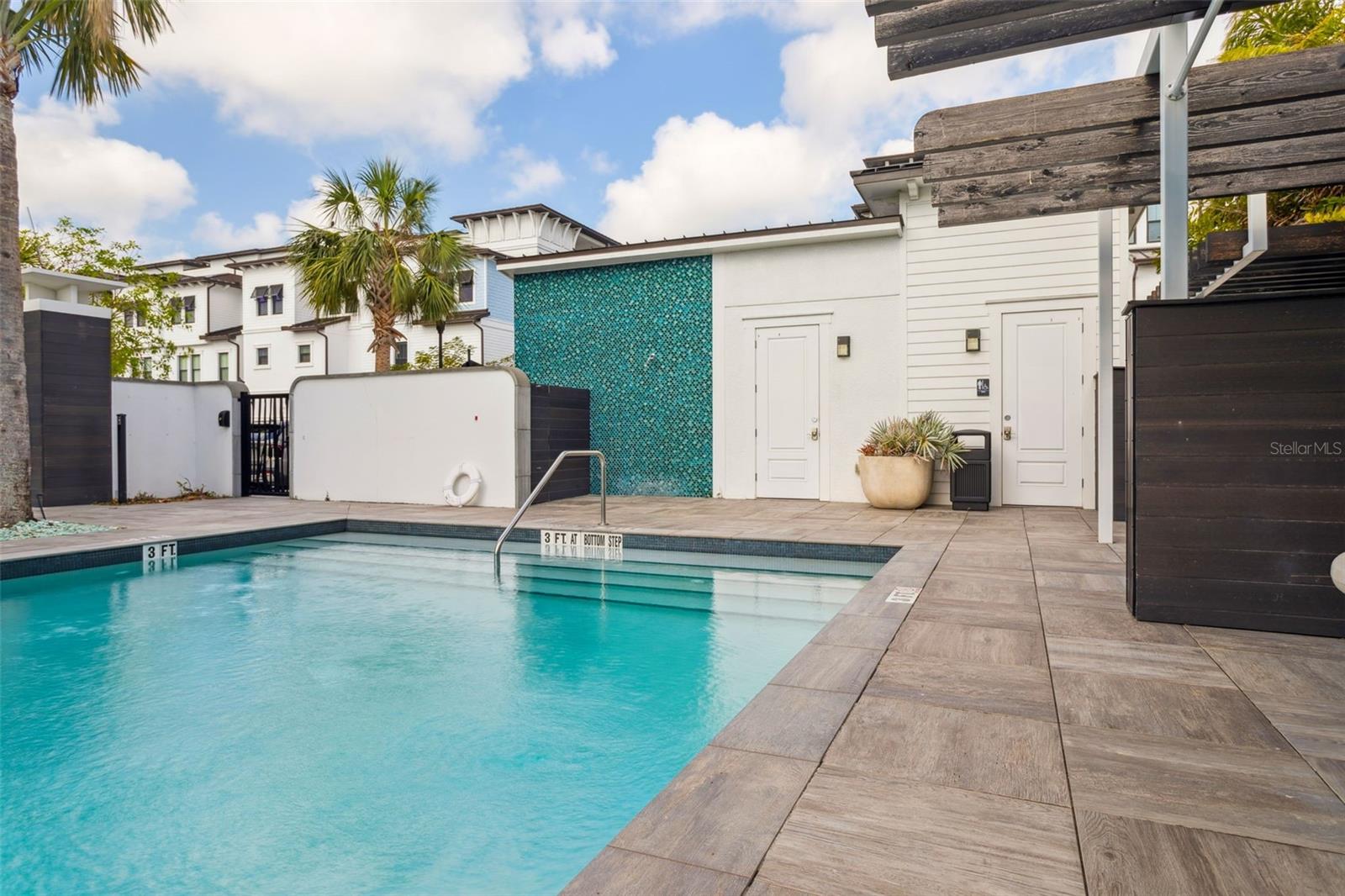 INLET SHORE TOWNHOMES - Residential