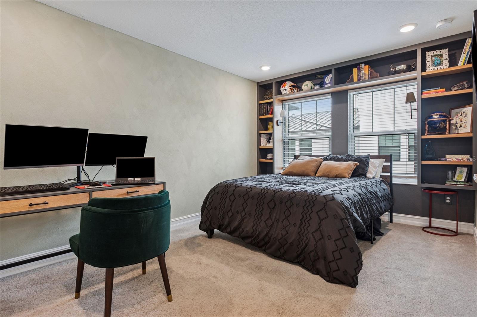 INLET SHORE TOWNHOMES - Residential