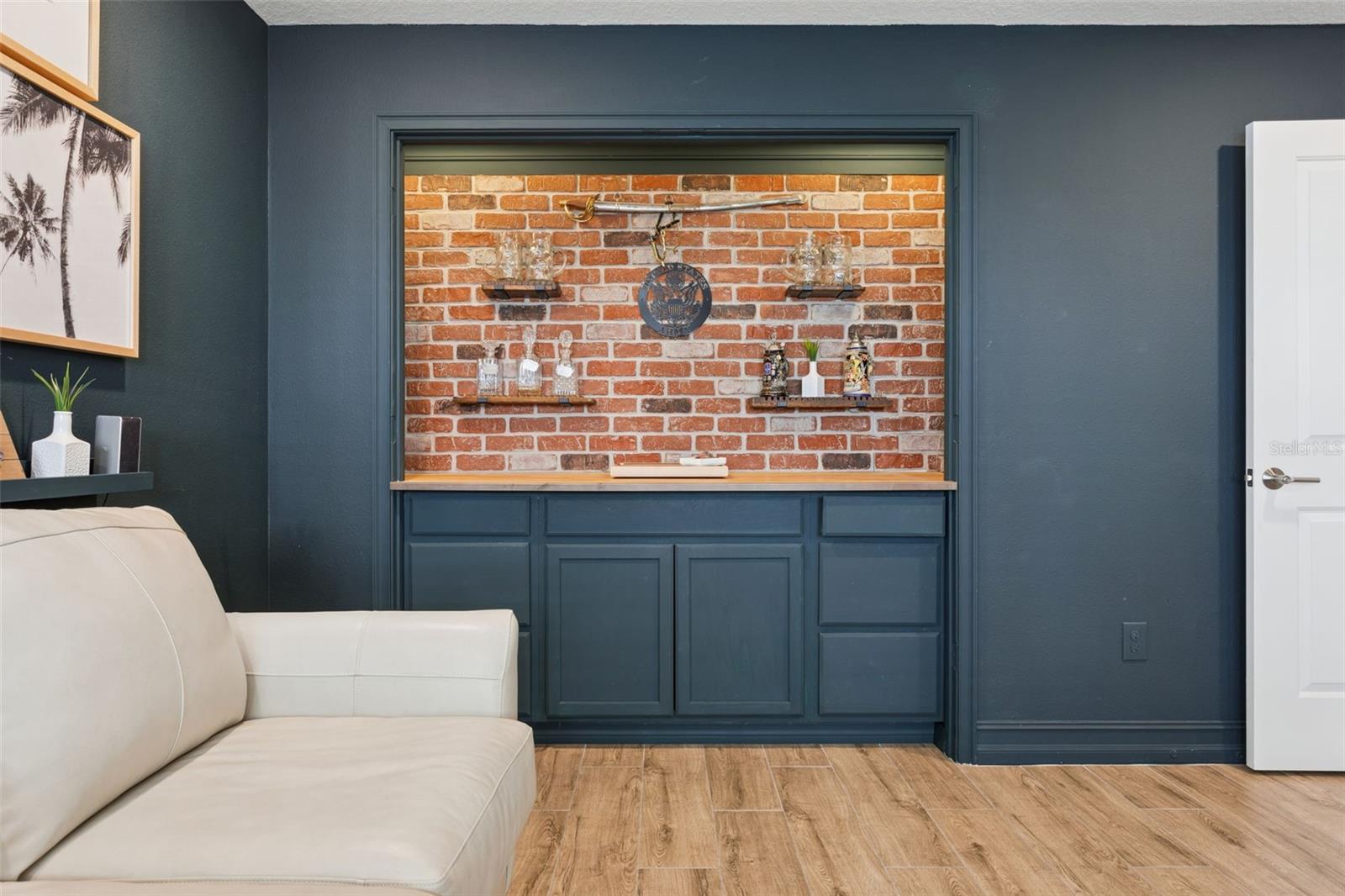 INLET SHORE TOWNHOMES - Residential