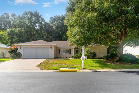 Photo of 11284 SW 139th Place, Dunnellon, FL 34432 (MLS # TB8435465)