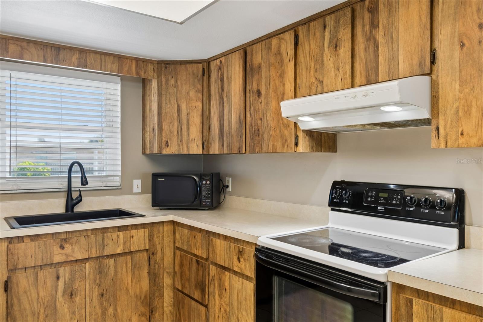 OAKHURST GARDEN APTS CONDO - Residential