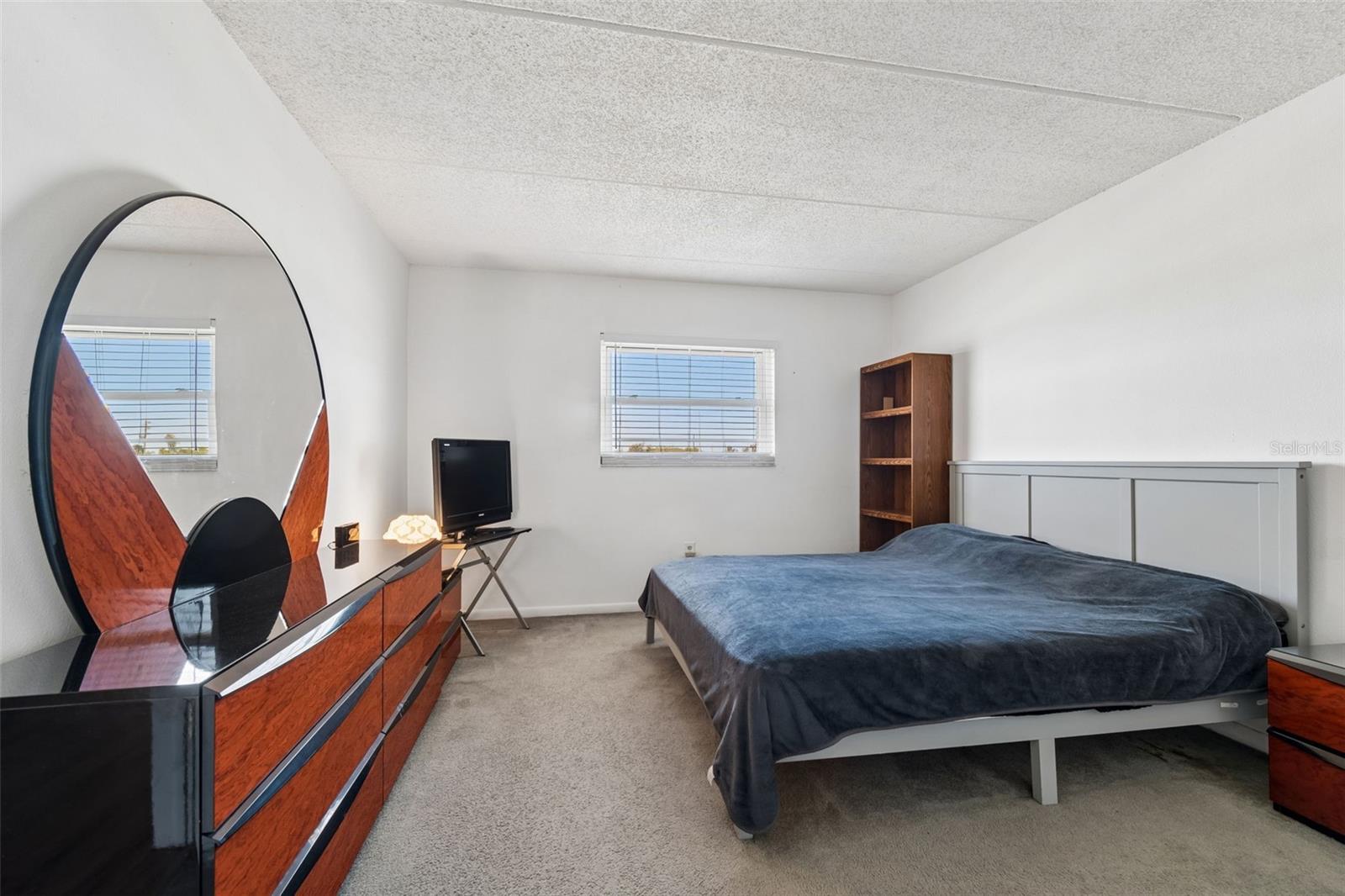 OAKHURST GARDEN APTS CONDO - Residential