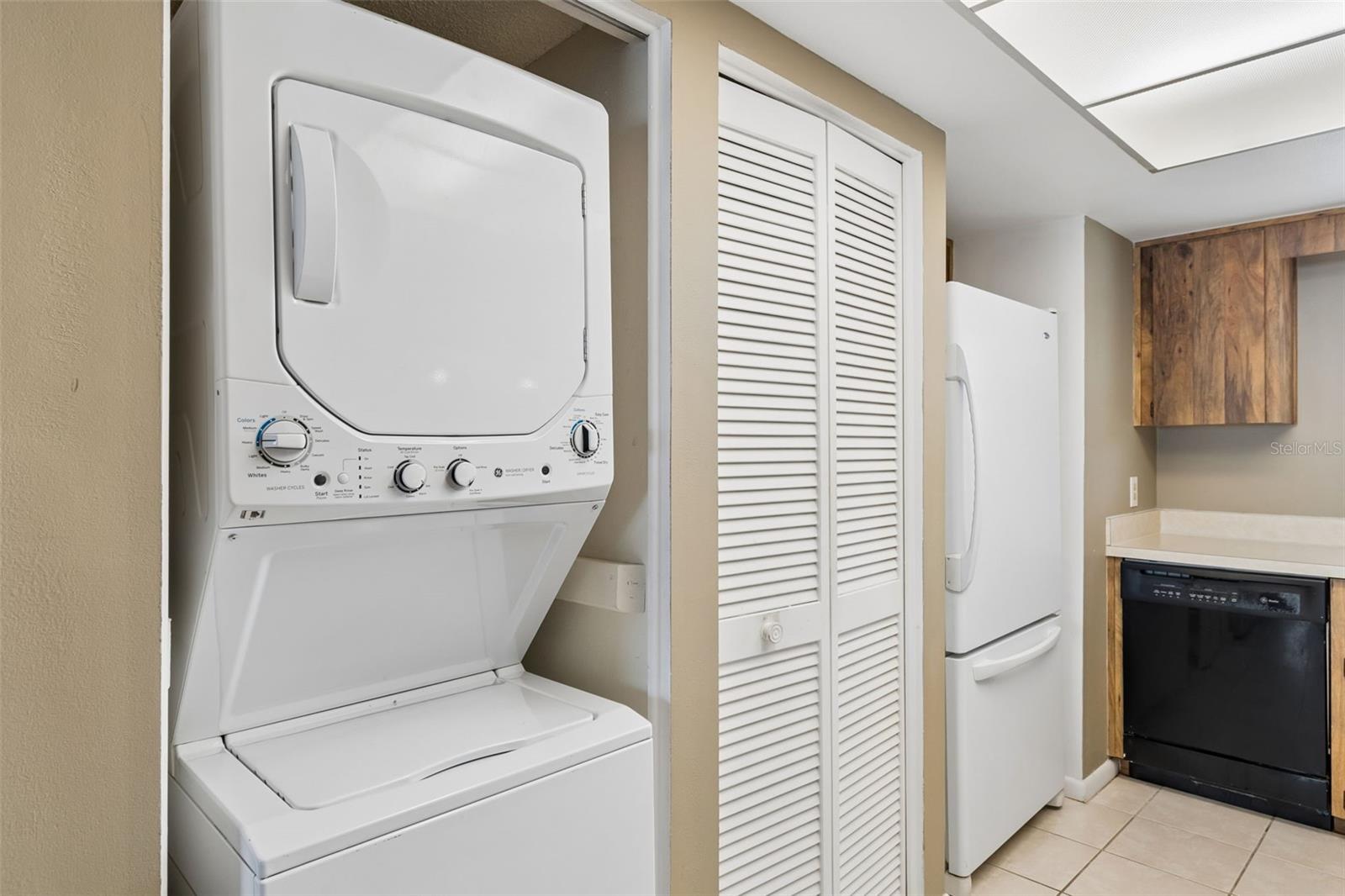 OAKHURST GARDEN APTS CONDO - Residential