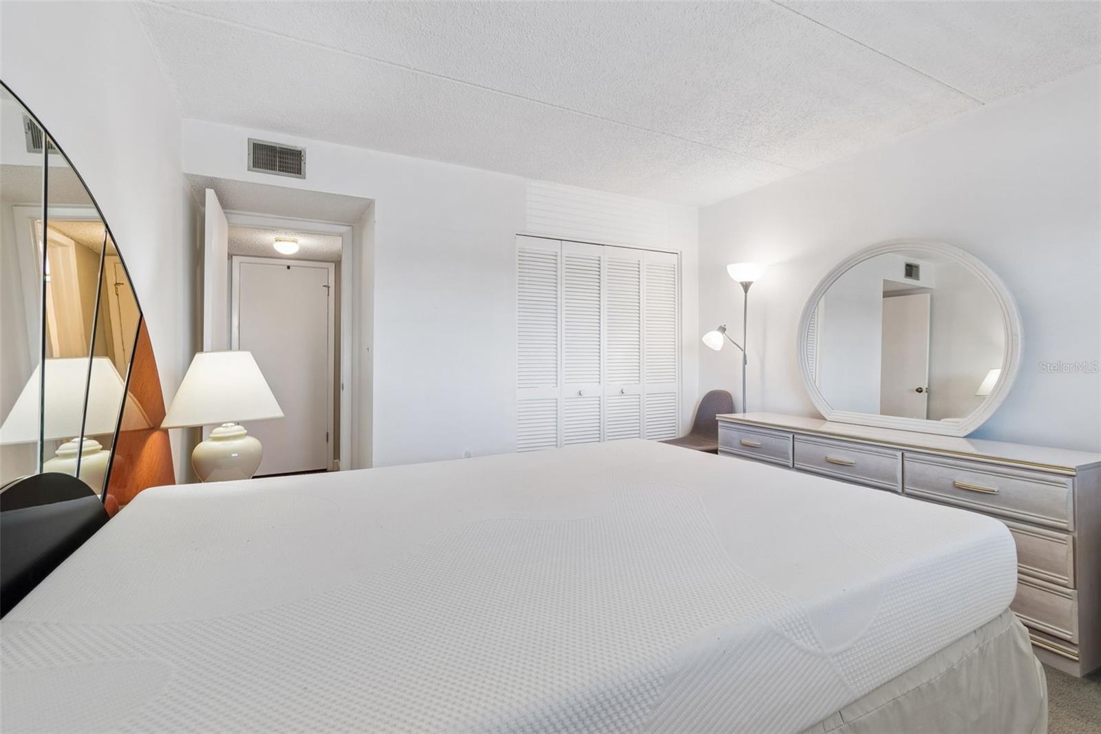 OAKHURST GARDEN APTS CONDO - Residential