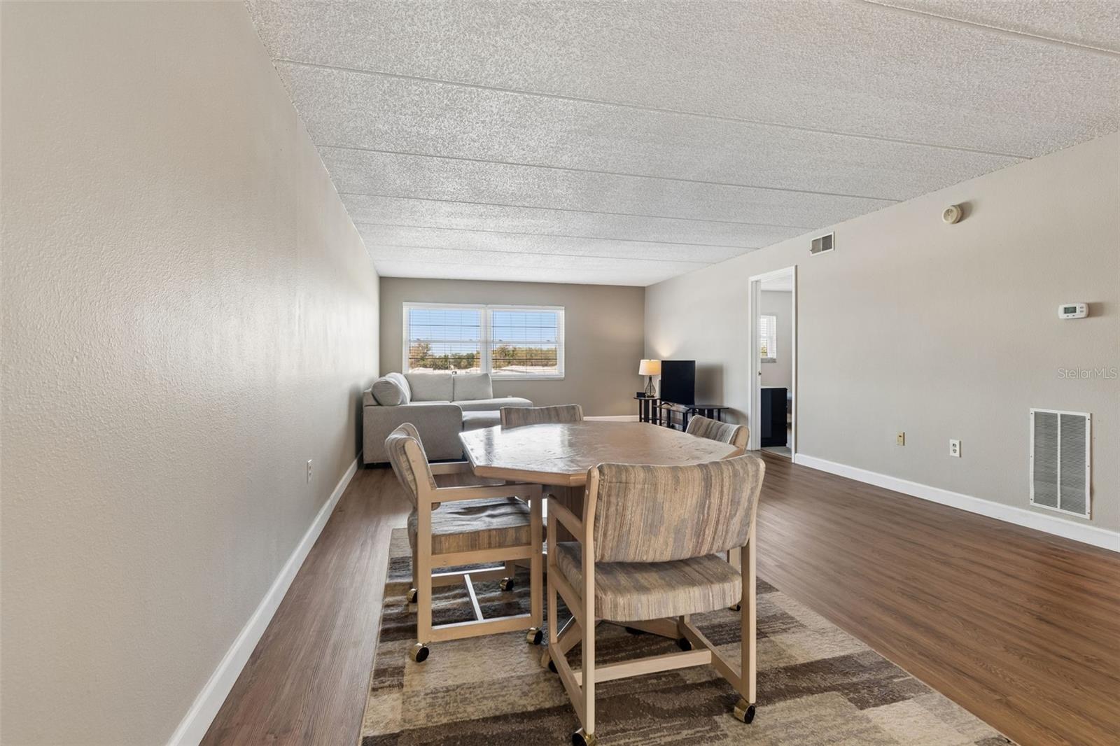 OAKHURST GARDEN APTS CONDO - Residential