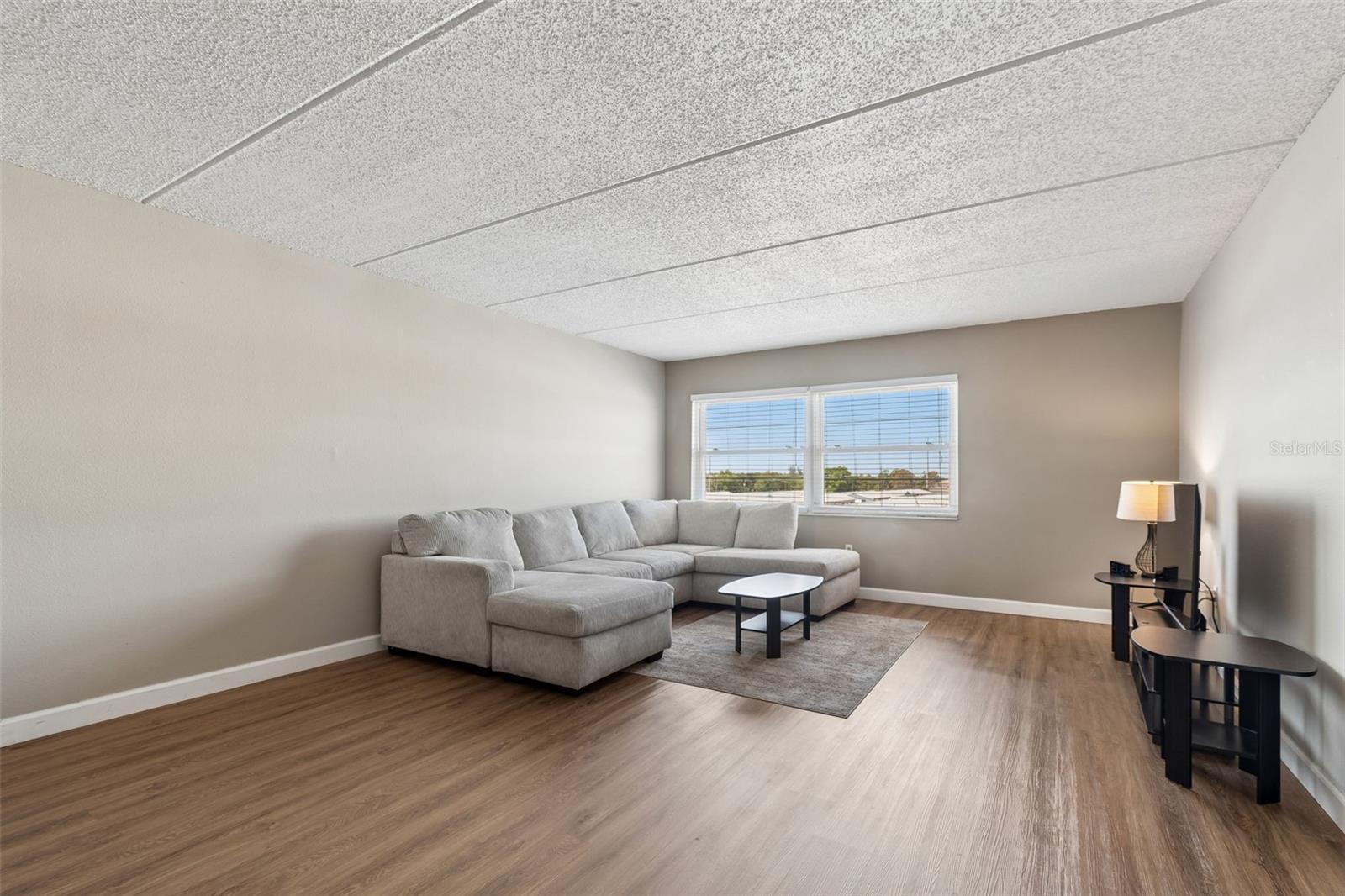 OAKHURST GARDEN APTS CONDO - Residential