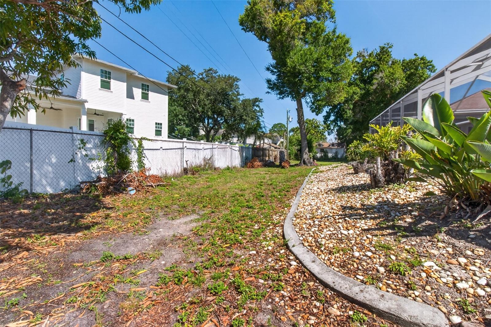 FLORIDA RIVIERA 2 - Residential