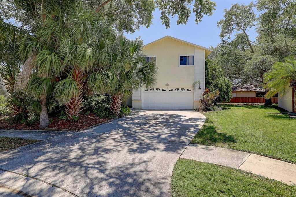 Photo of 4505 33rd Avenue W, Bradenton, FL 34209 (MLS # A4702028)