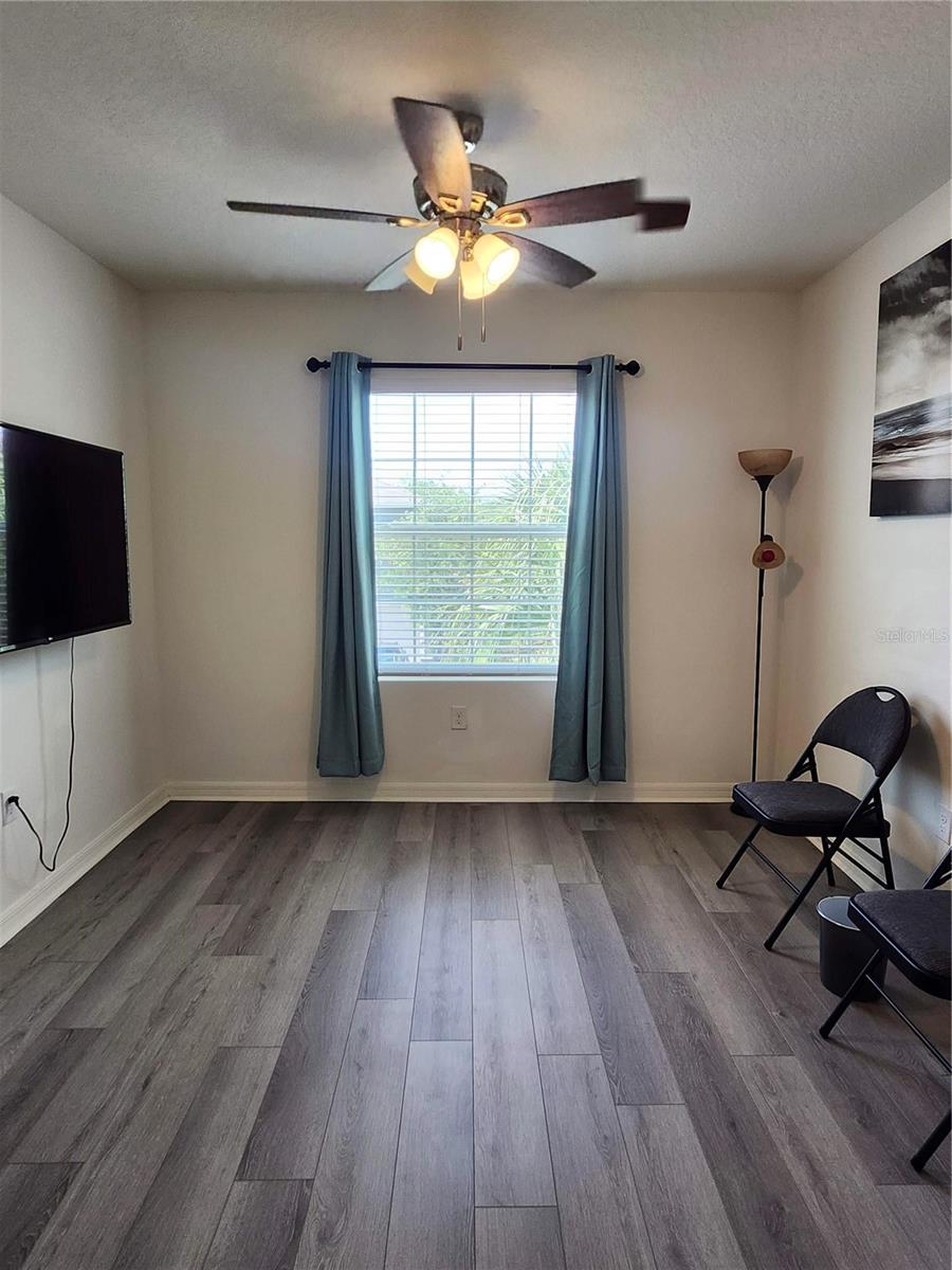 DISTRICT/BLOOMINGDALE - Residential