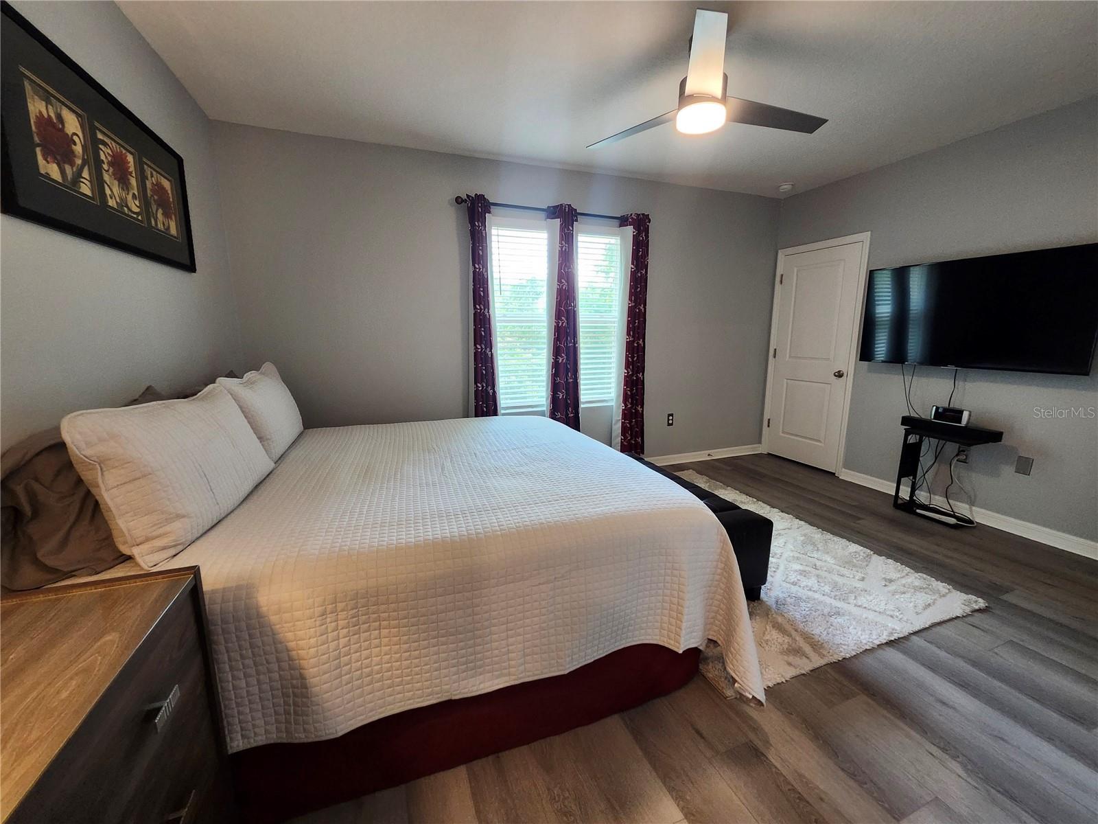 DISTRICT/BLOOMINGDALE - Residential