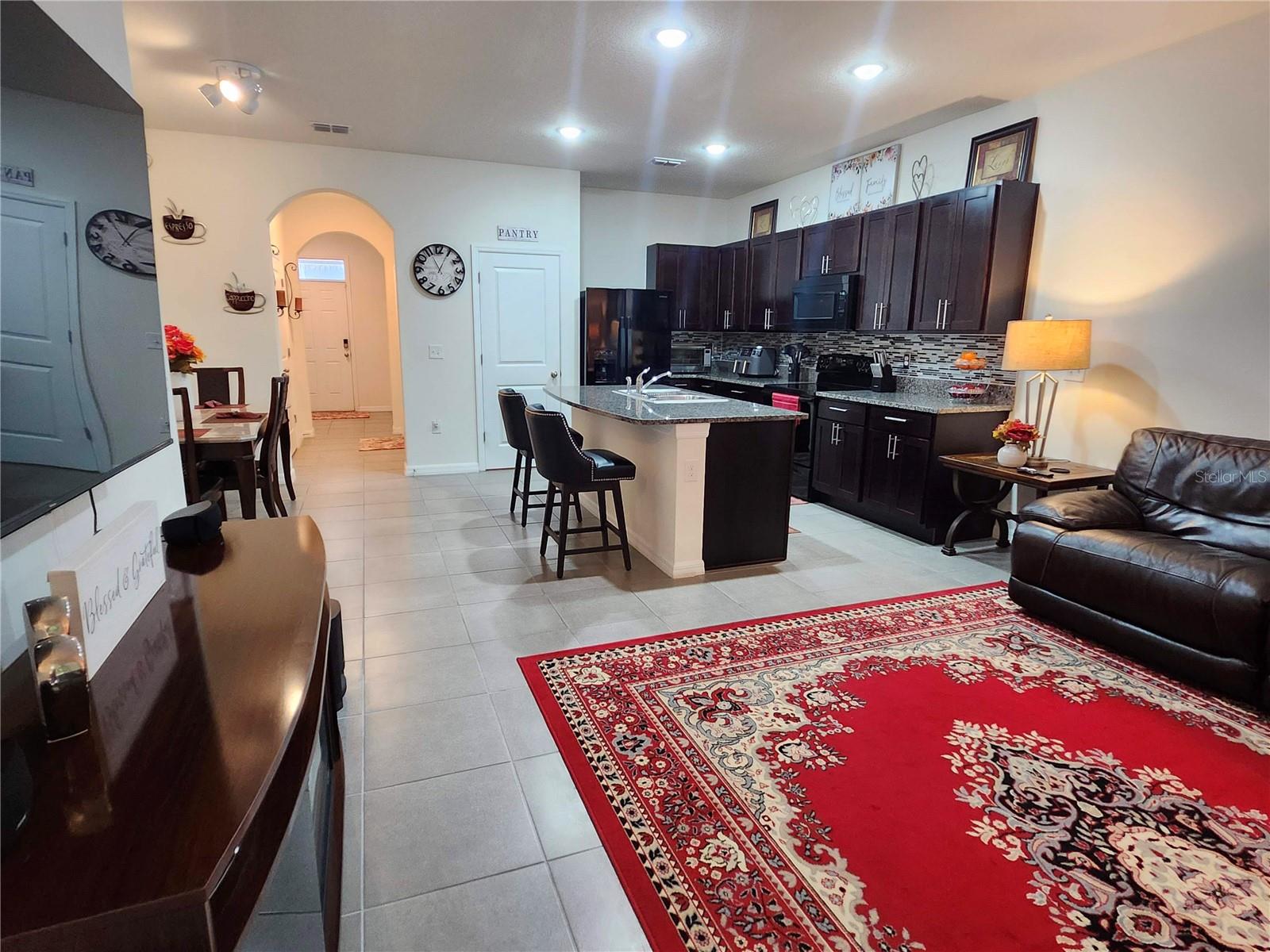 DISTRICT/BLOOMINGDALE - Residential