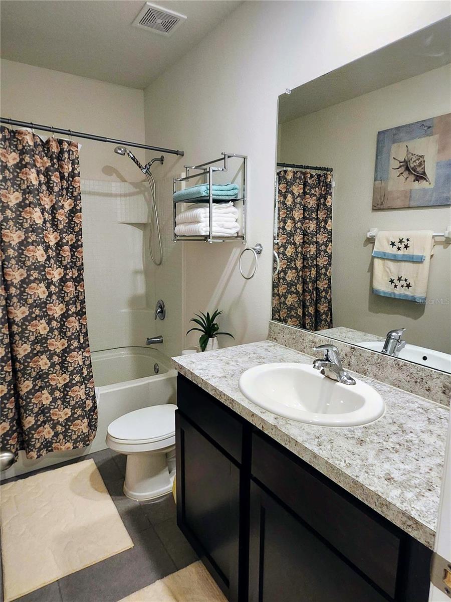 DISTRICT/BLOOMINGDALE - Residential