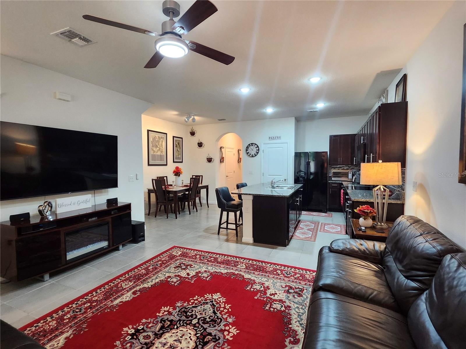 DISTRICT/BLOOMINGDALE - Residential