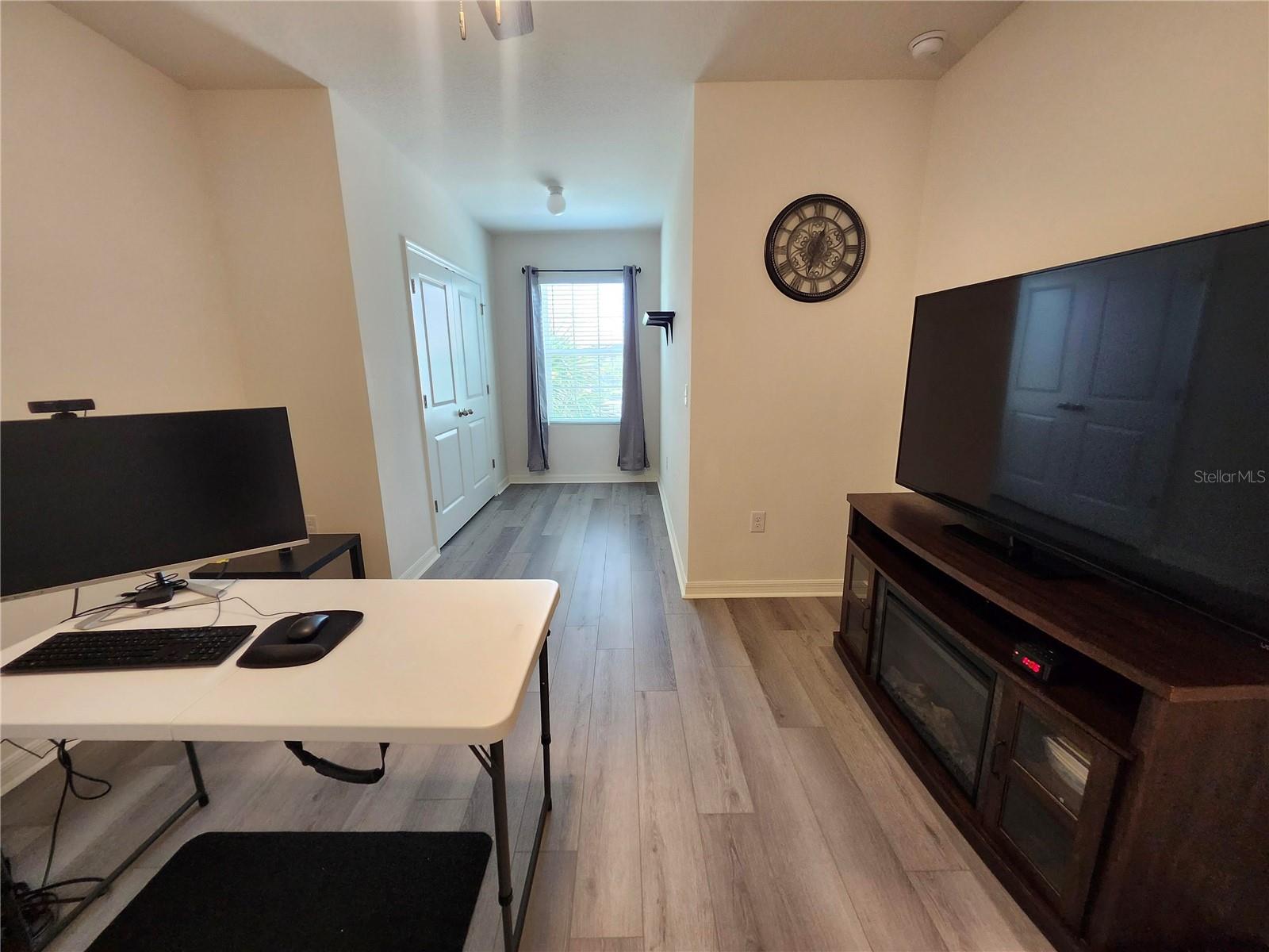 DISTRICT/BLOOMINGDALE - Residential
