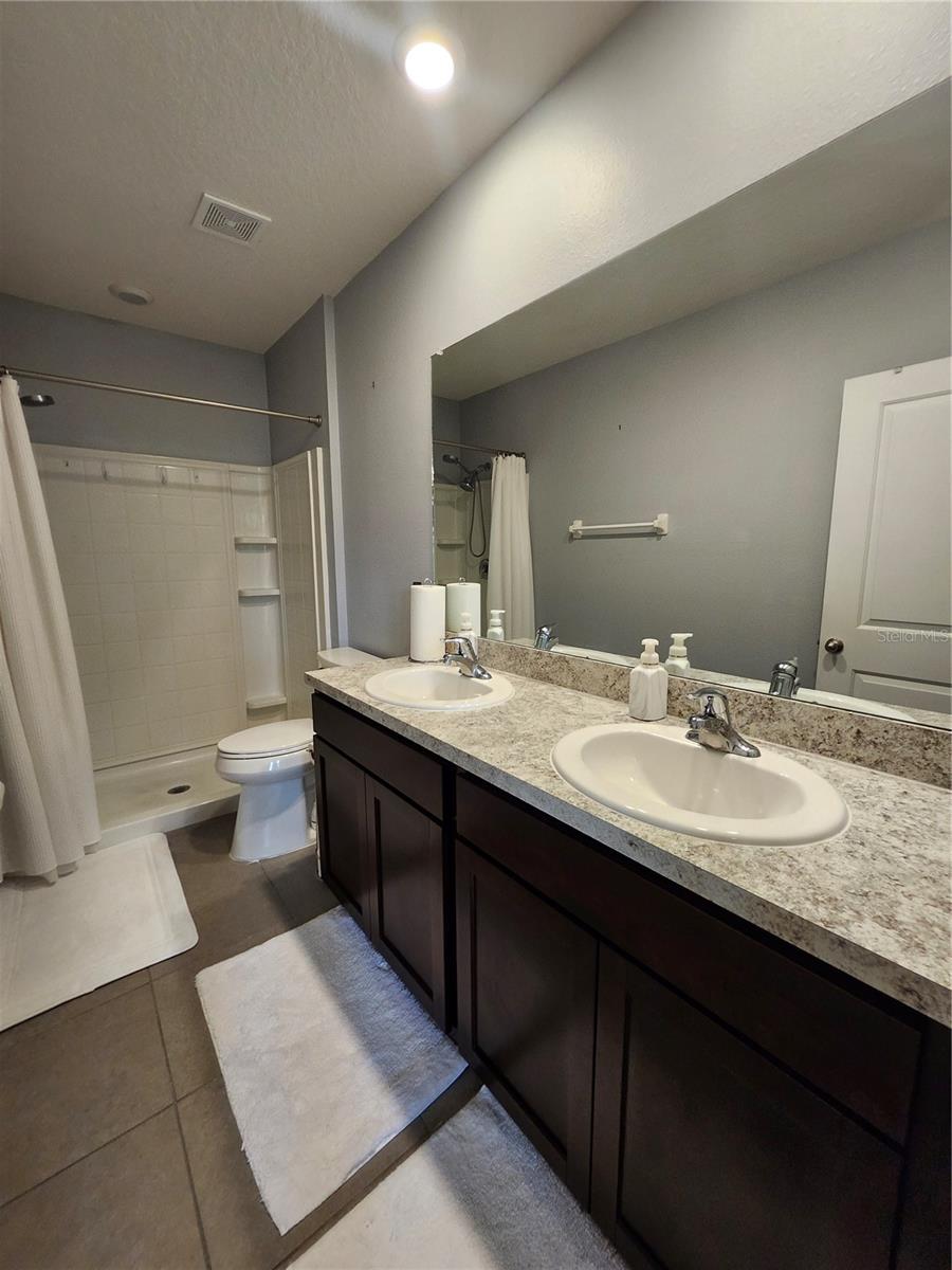 DISTRICT/BLOOMINGDALE - Residential