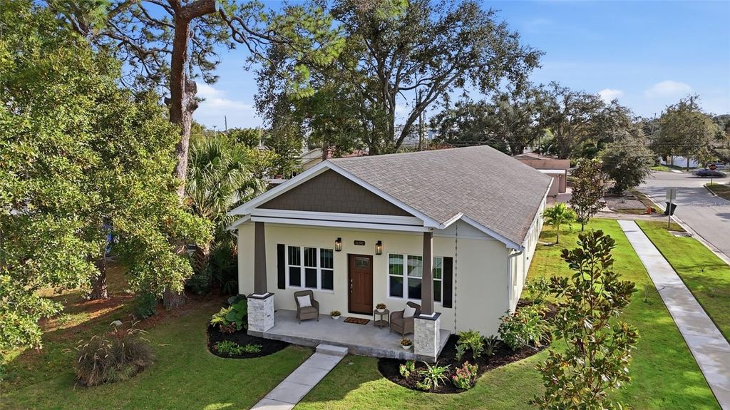 Photo of 494 39th Avenue N, St Petersburg, FL 33703 (MLS # TB8463016)