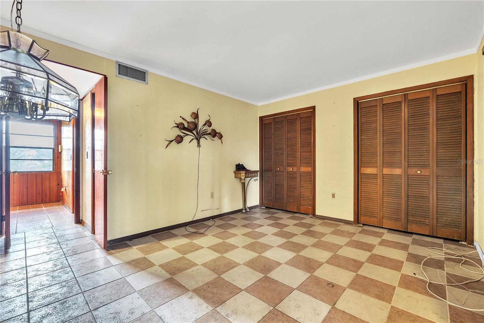 WARM MINERAL SPGS - Residential