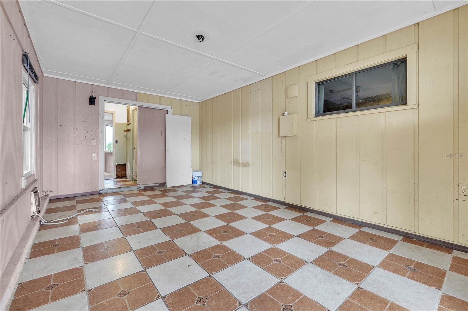 WARM MINERAL SPGS - Residential