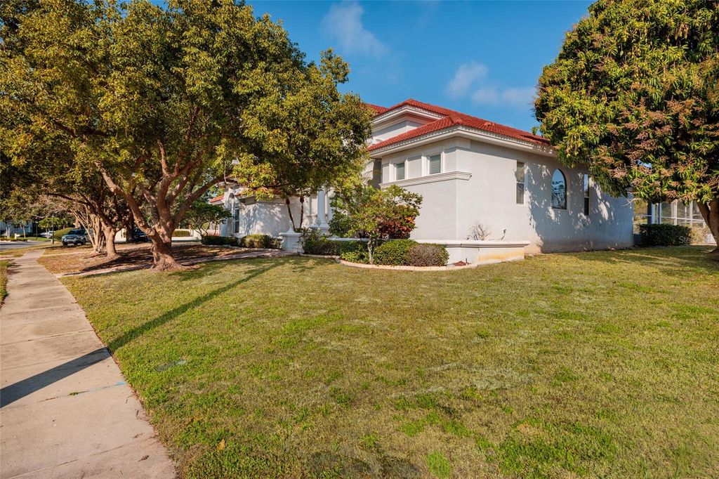 Photo of 5921 Skimmer Point Boulevard S, Gulfport, FL 33707 (MLS # TB8455664)