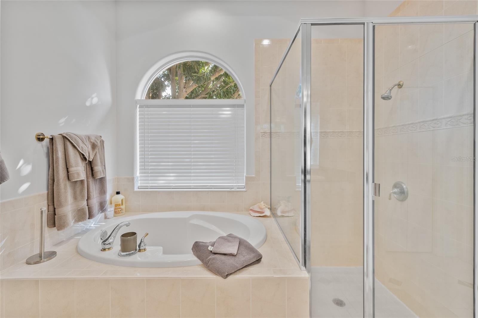 PELICAN BAY ESTATES AT SKIMMER POINT PH I - Residential