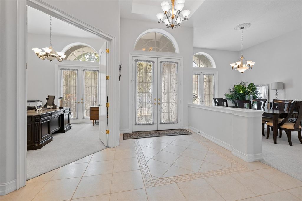 Photo of 5921 Skimmer Point Boulevard S, Gulfport, FL 33707 (MLS # TB8455664)