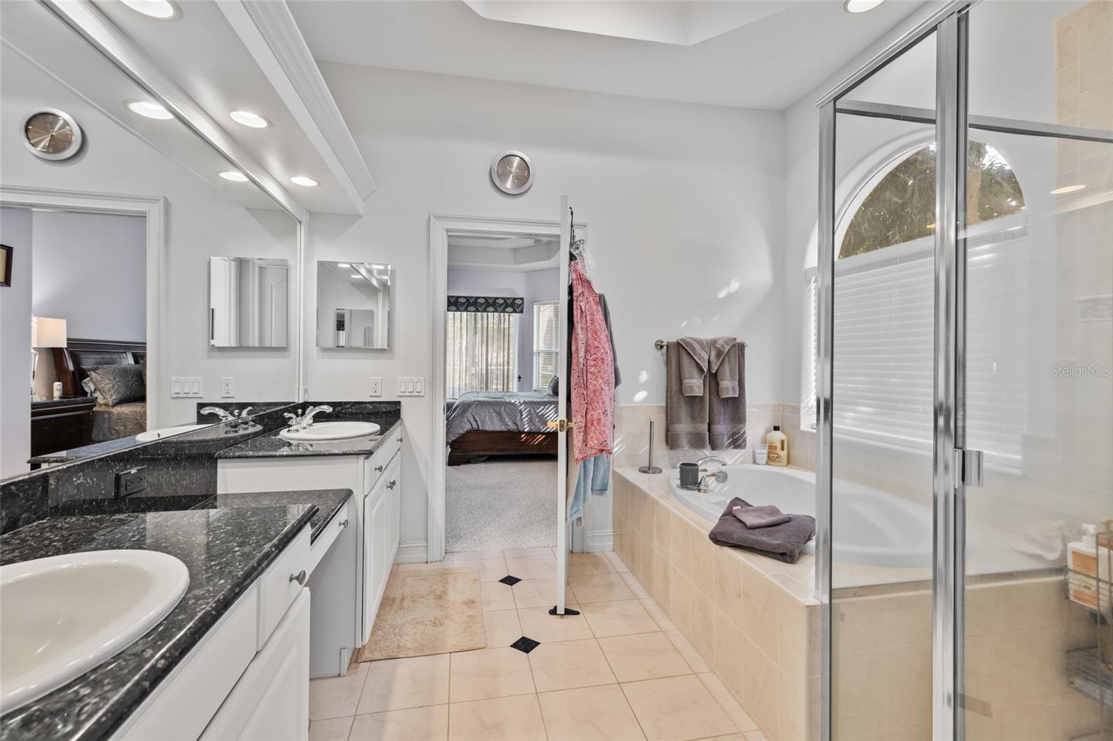 PELICAN BAY ESTATES AT SKIMMER POINT PH I - Residential