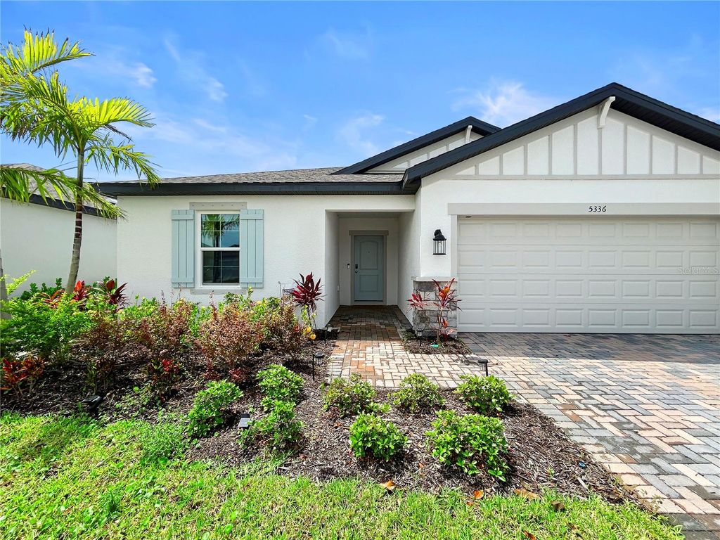 Photo of 5336 Patano Loop, Palmetto, FL 34221 (MLS # TB8398427)