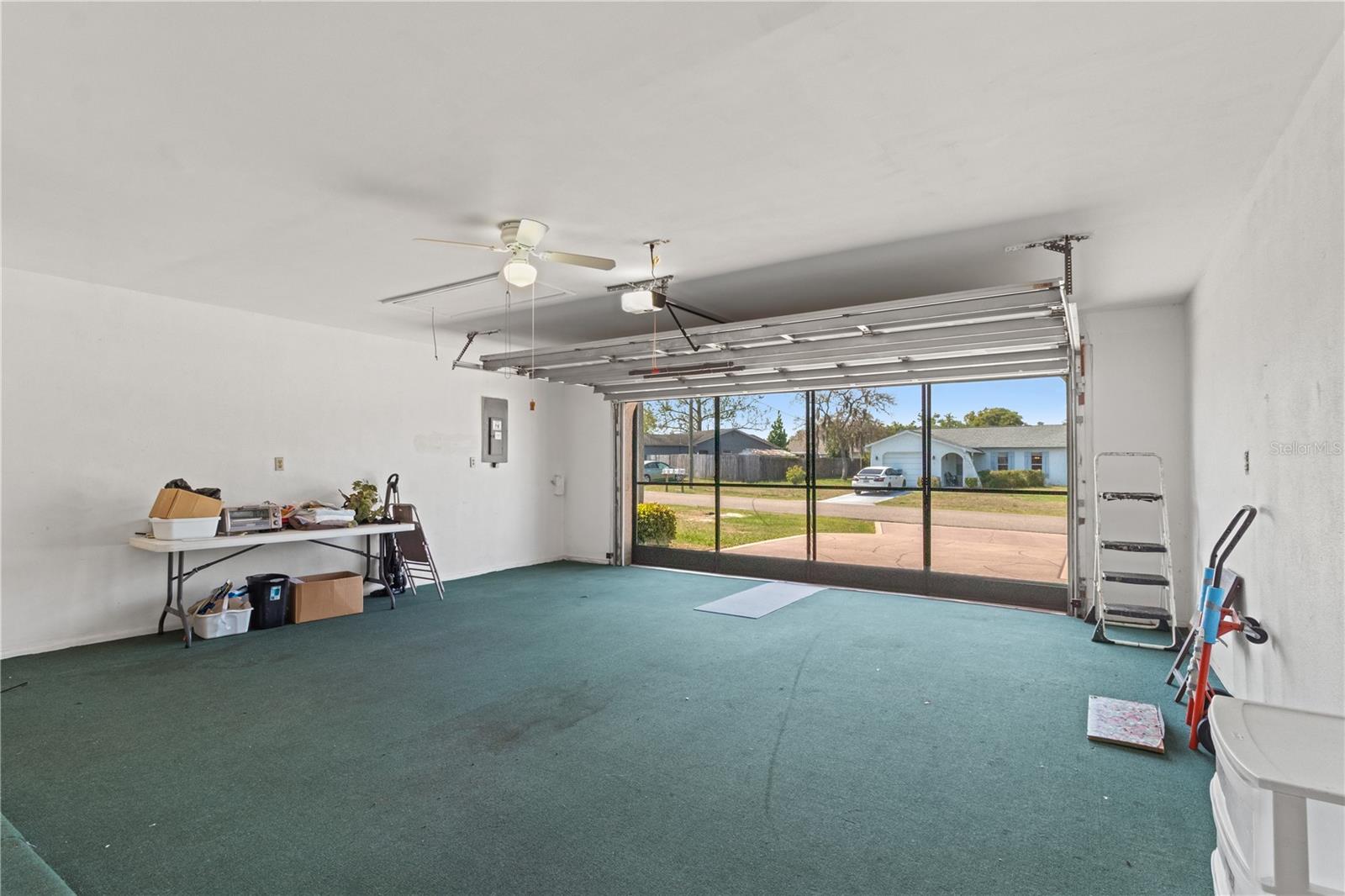 SPRING HILL UNIT 13 - Residential