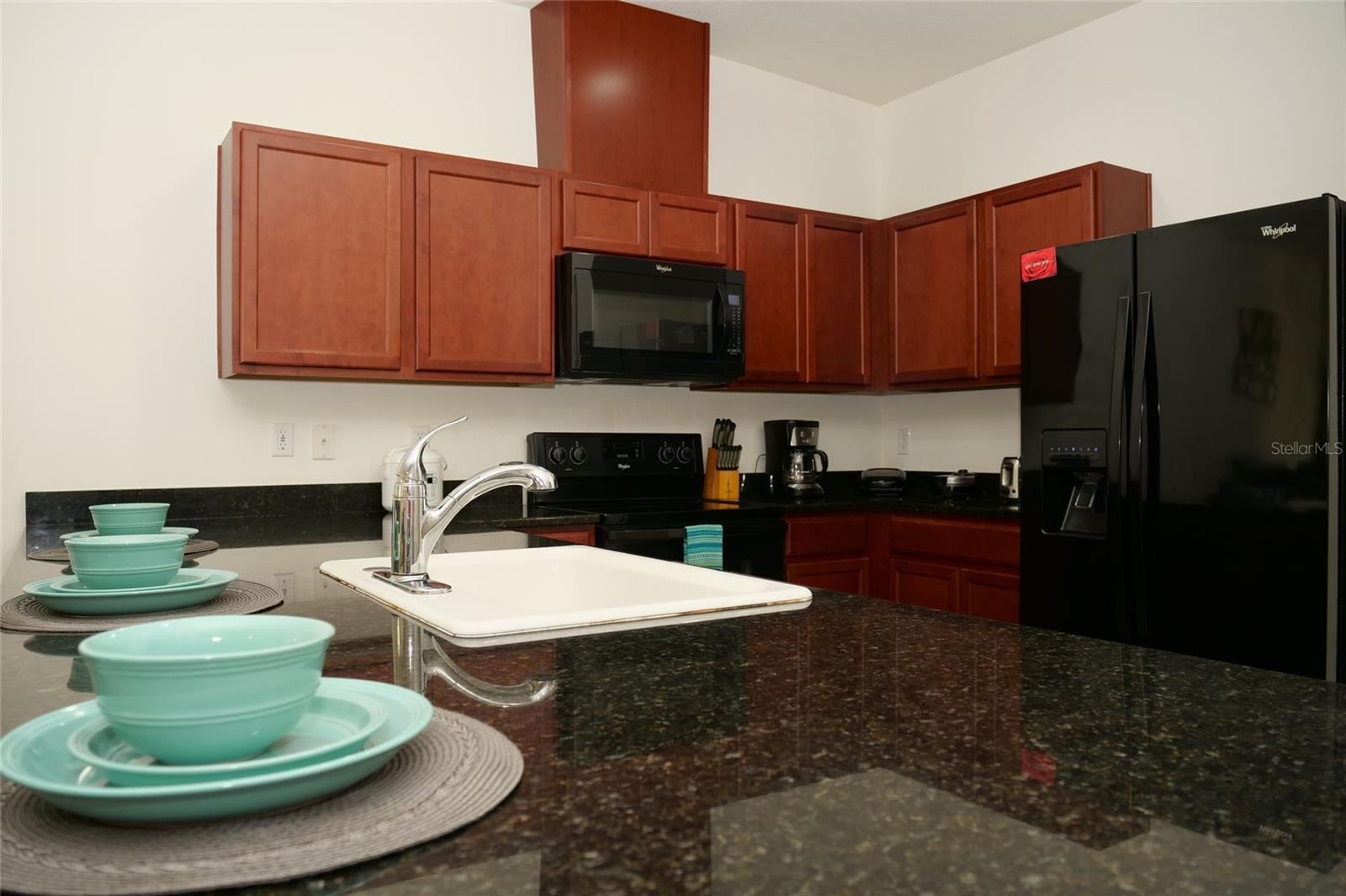 COMPASS BAY UNIT 3 - Residential Lease