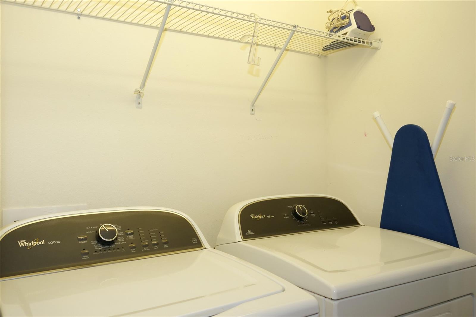 COMPASS BAY UNIT 3 - Residential Lease