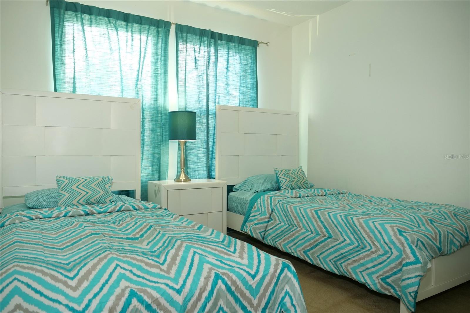 COMPASS BAY UNIT 3 - Residential Lease