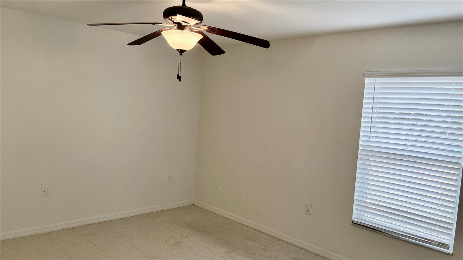 LAKE PARKER TERRACE SUB - Residential Lease