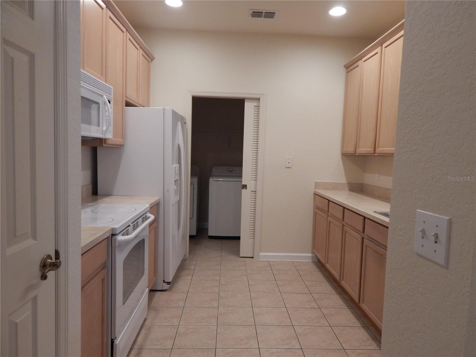 FLORA RIDGE CONDO PH 3 BLDG 6 - Residential