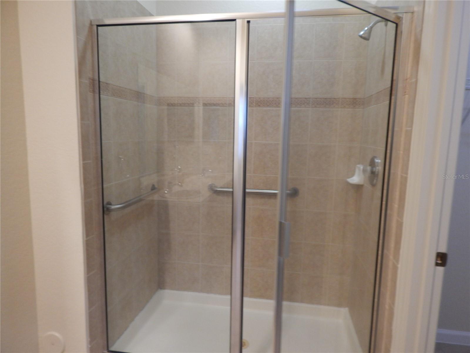 FLORA RIDGE CONDO PH 3 BLDG 6 - Residential