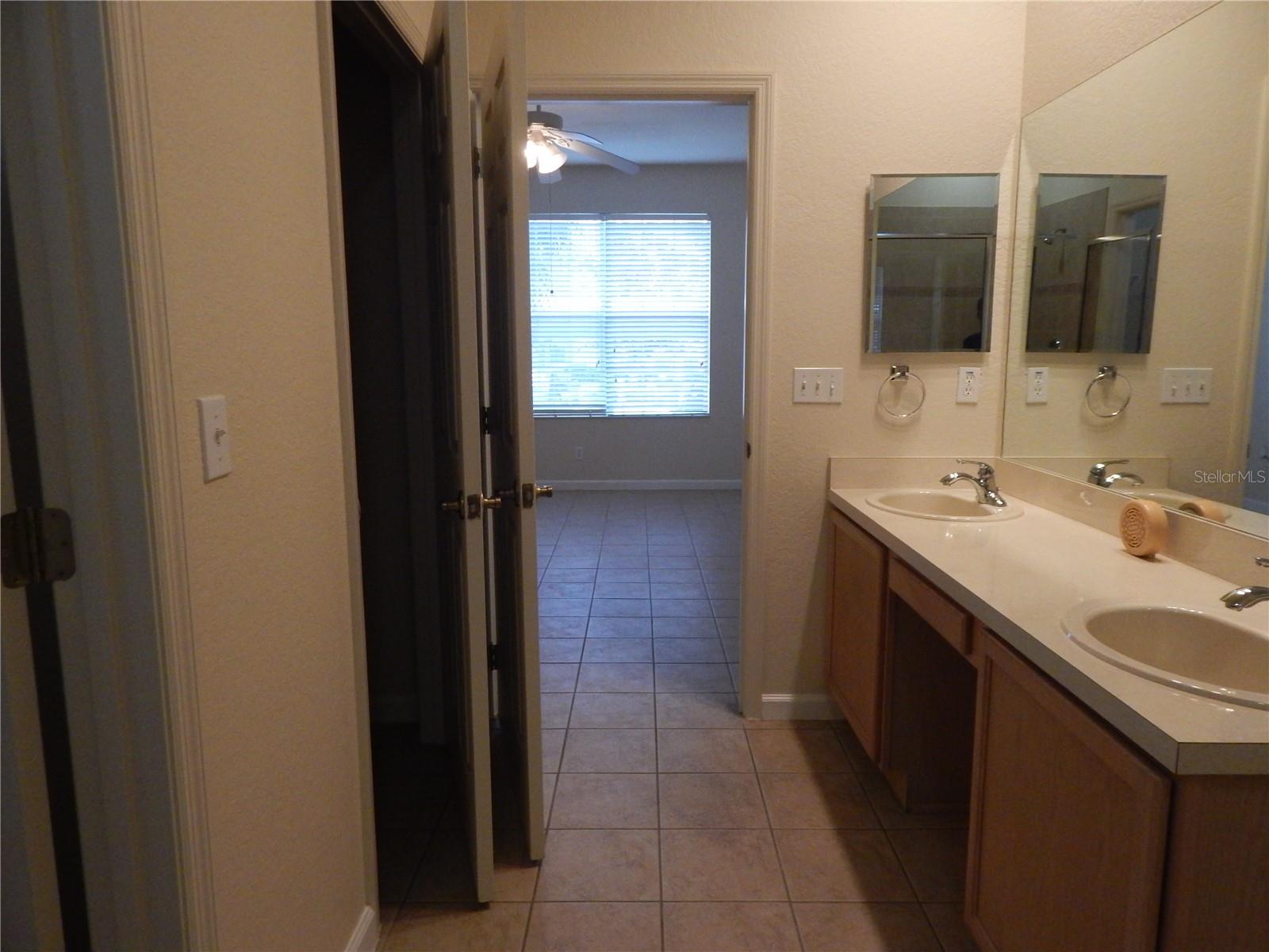 FLORA RIDGE CONDO PH 3 BLDG 6 - Residential