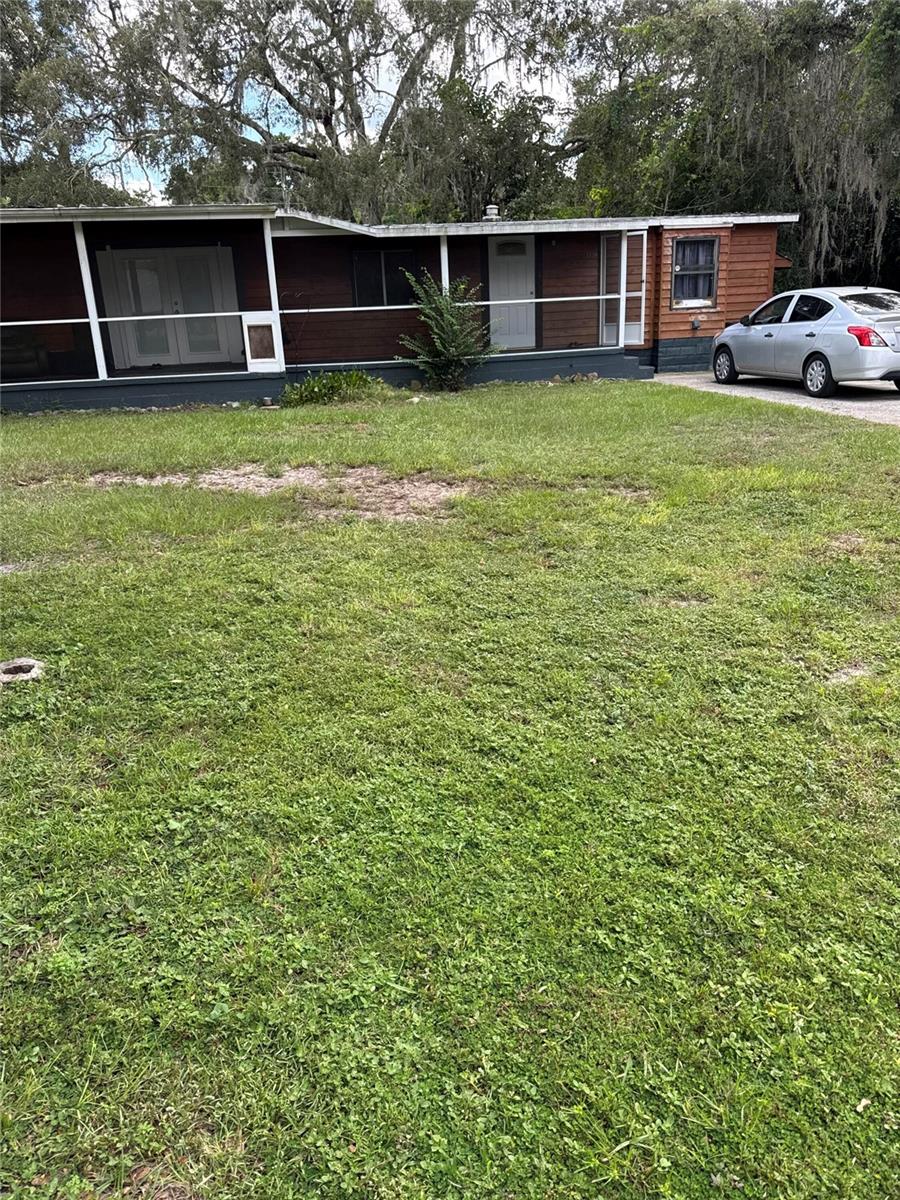Welcome to 11948 Bemont Ave., New Port Richey, FL a charming and well-maintained mobile home that’s ready for its next owner. This home has a spacious layout with inviting living areas designed for both comfort and functionality.
The kitchen features ample cabinetry and counter space, making meal preparation easy and convenient. Natural light fills the interior, creating a warm and welcoming atmosphere throughout.
Step outside and enjoy outdoor living with a generous yard, perfect for relaxing, entertaining, or weekend activities. The property’s peaceful setting provides a sense of privacy while still being just minutes away from local shops, dining, and essential amenities.
Whether you’re looking for a personal residence or an investment opportunity, this home delivers great value in a desirable New Port Richey location.