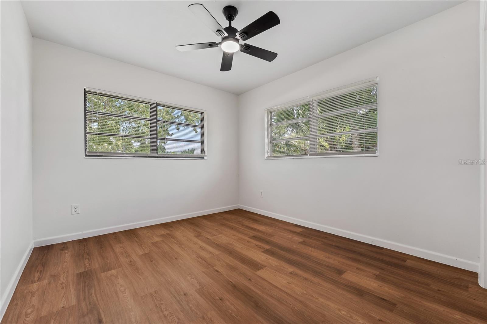 KAY LYNN HEIGHTS - Residential