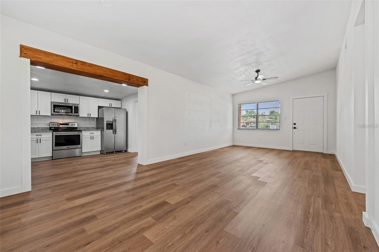 KAY LYNN HEIGHTS - Residential