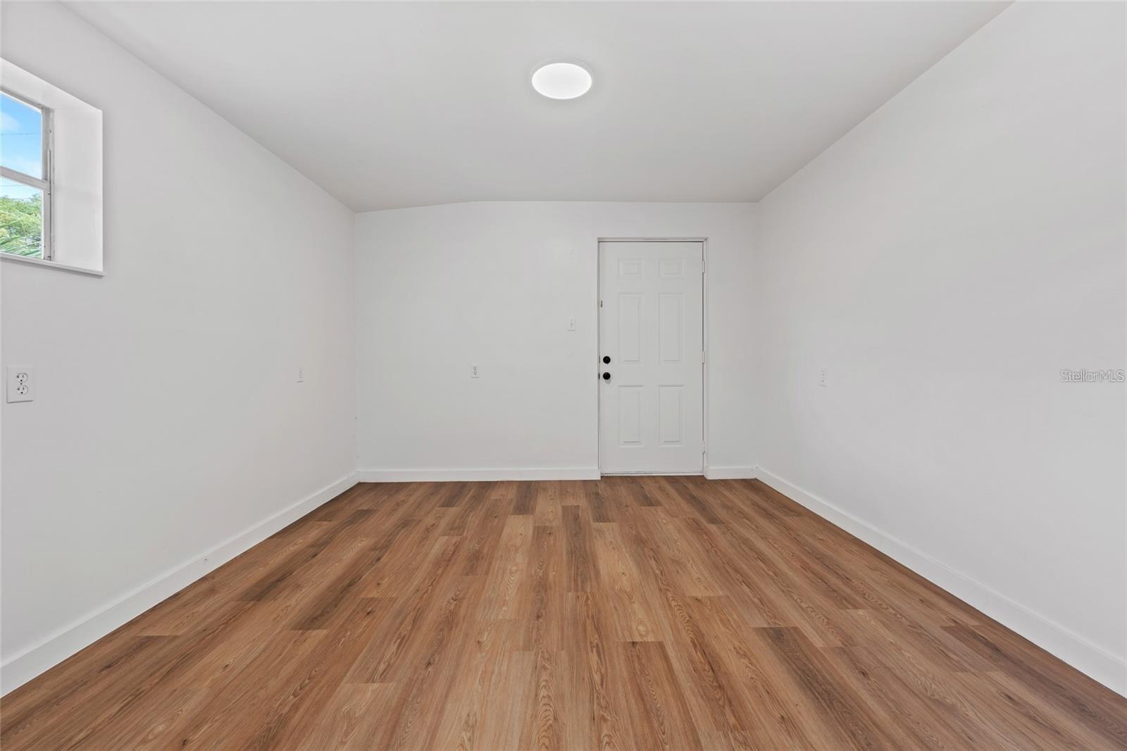 KAY LYNN HEIGHTS - Residential