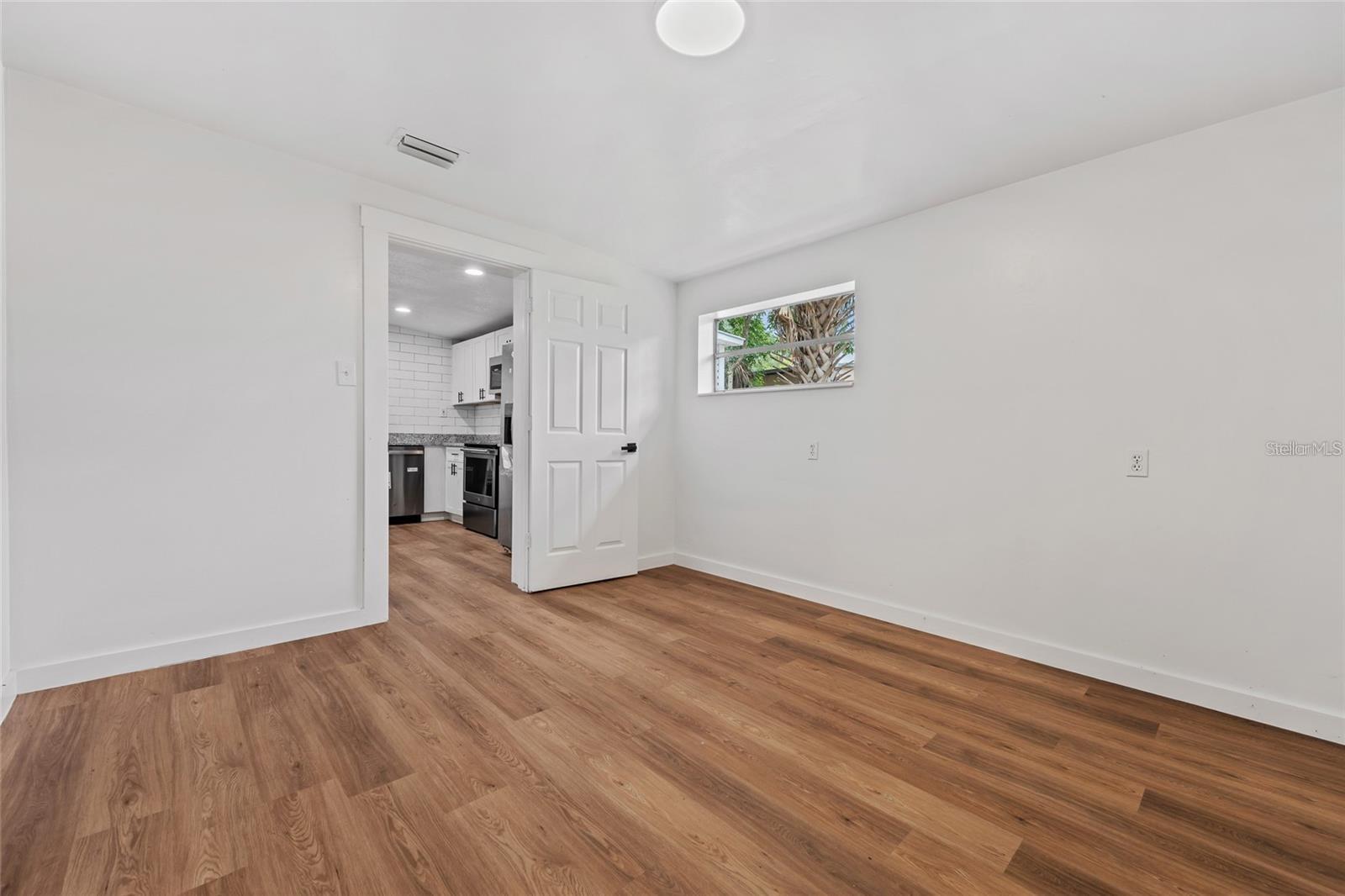 KAY LYNN HEIGHTS - Residential