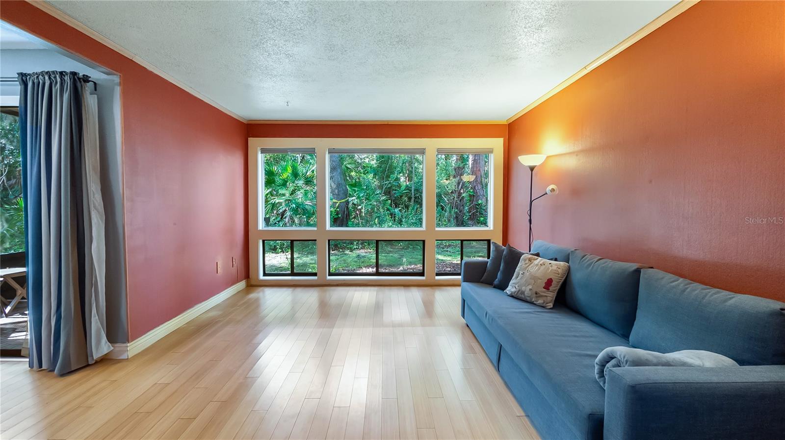 5820 PEREGRINE AVENUE C04-1