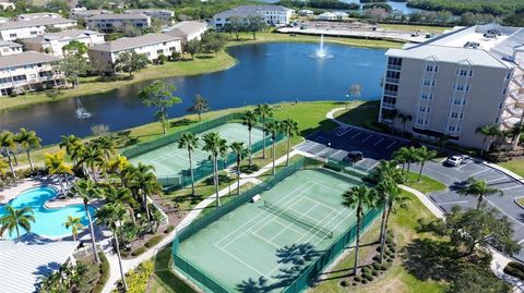 A home in SEMINOLE