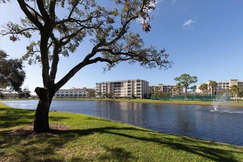 A home in SEMINOLE