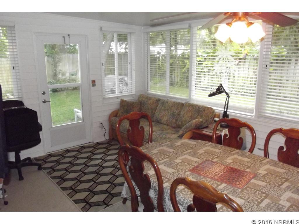 Gas Lite Square - Residential