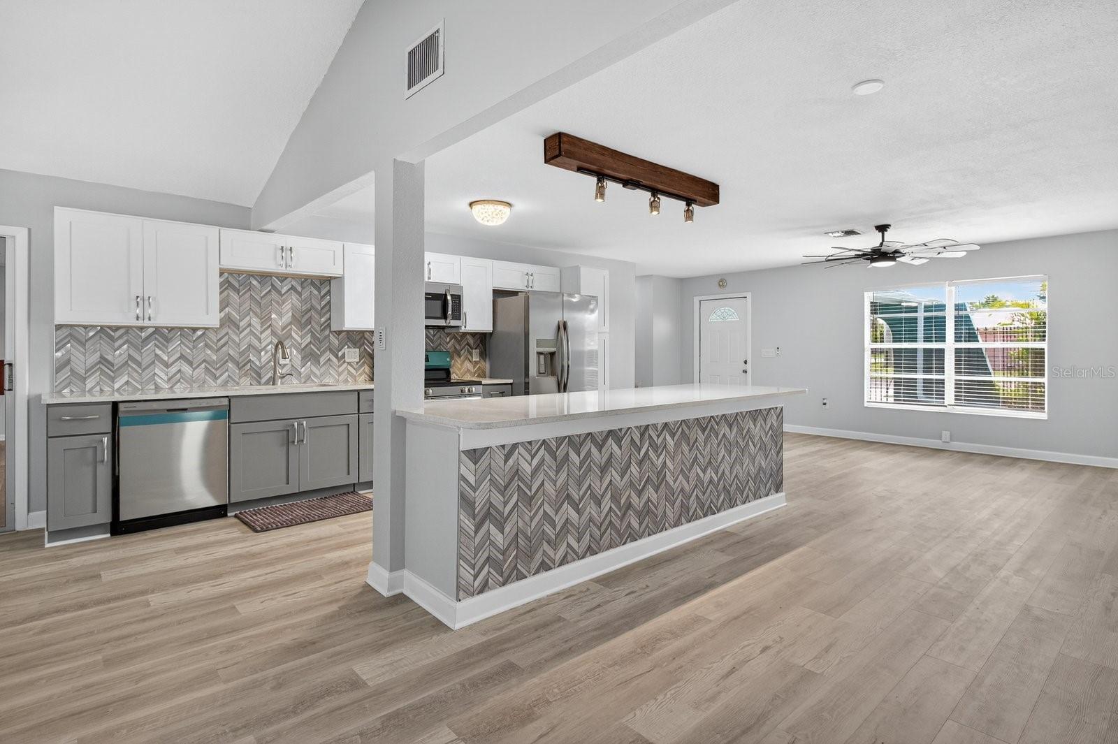 BAHIA VISTA - Residential