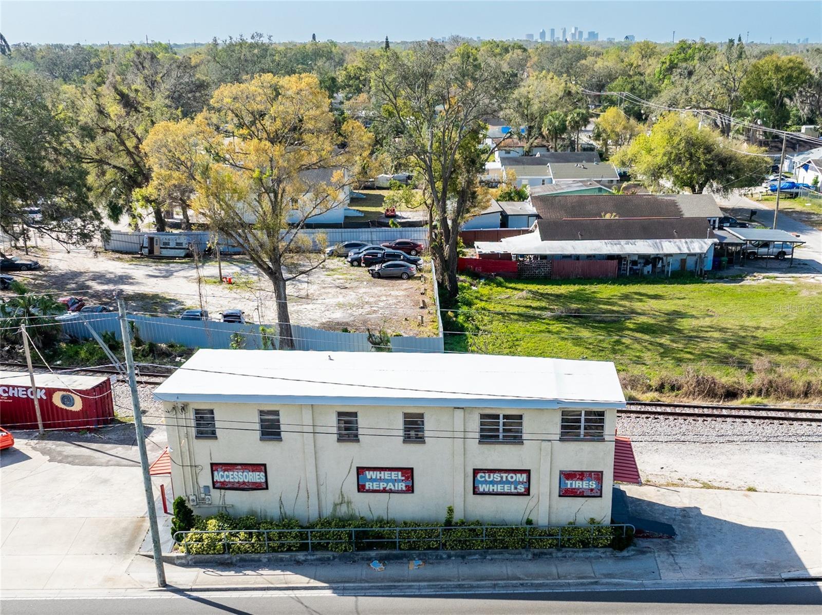 ORANGE TERRACE - Commercial Sale