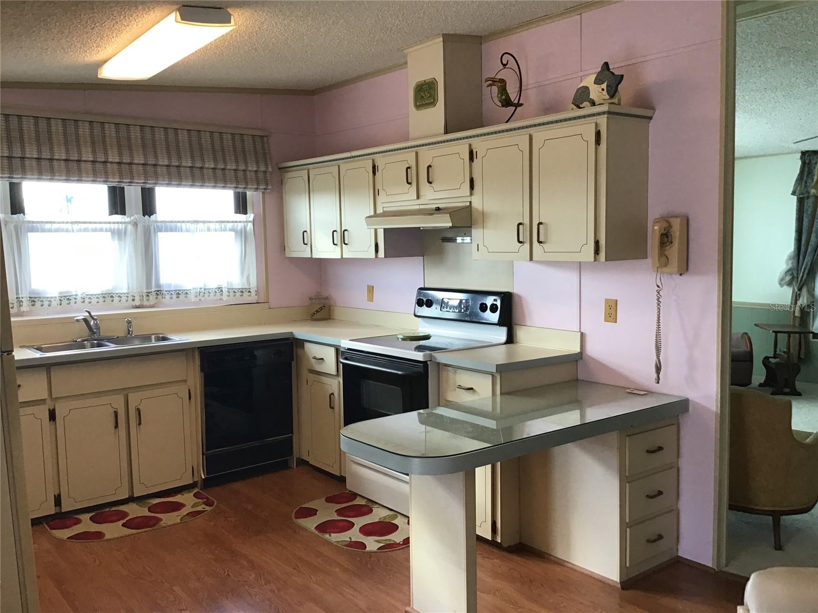 LEMON BAY ISLES PH 01 - Residential