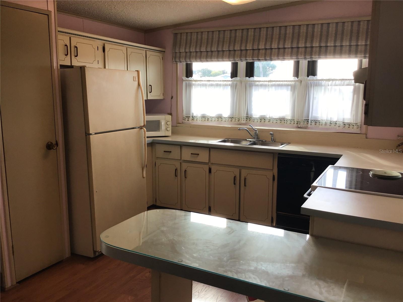 LEMON BAY ISLES PH 01 - Residential